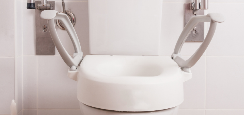 What Is a Raised Toilet Seat? Types, Features & Installation Tips
