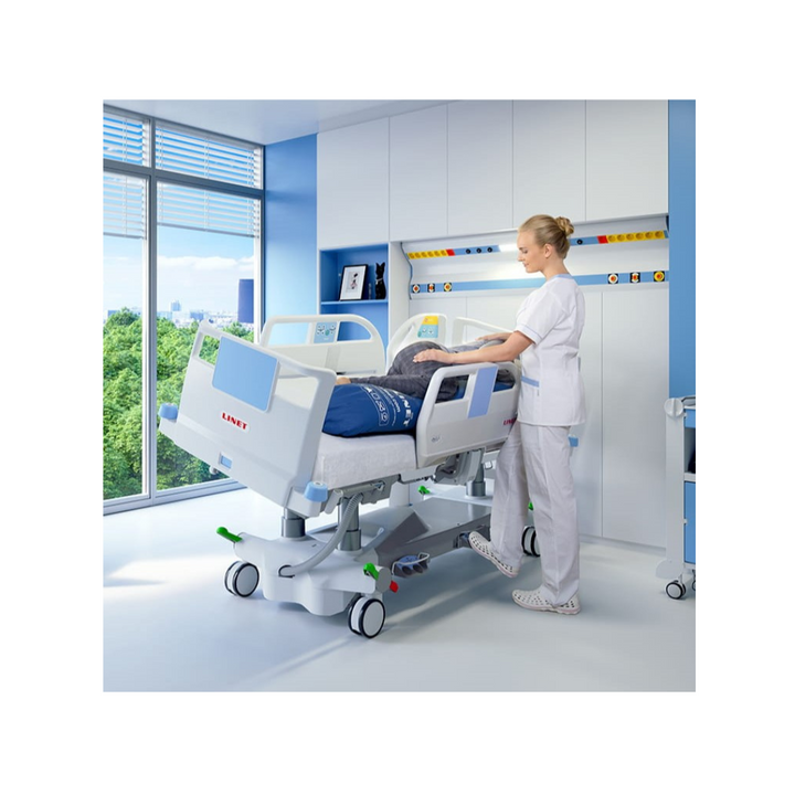 Eleganza 5 improves safety, comfort, and care with features like lateral tilt, early mobilisation aids, fall prevention tech, and efficient patient positioning.