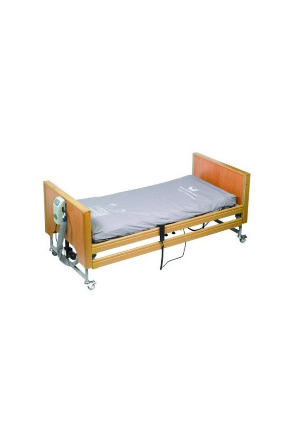 Alternating pressure air overlay system
that assists in the prevention of pressure related problems for medium risk patients